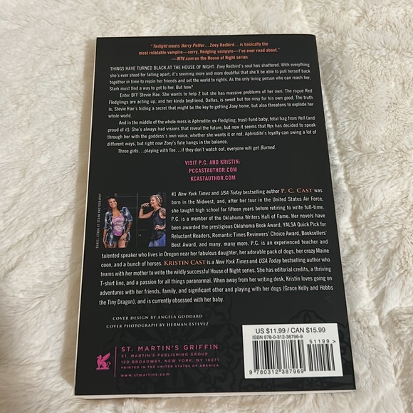 House of Night Book Series - Picture 8 of 13